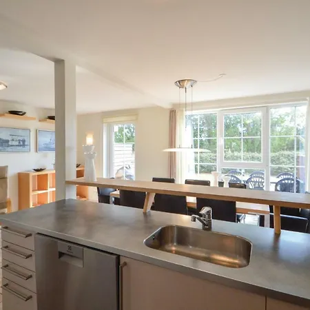 Stunning Home In Romo With Wifi Romo